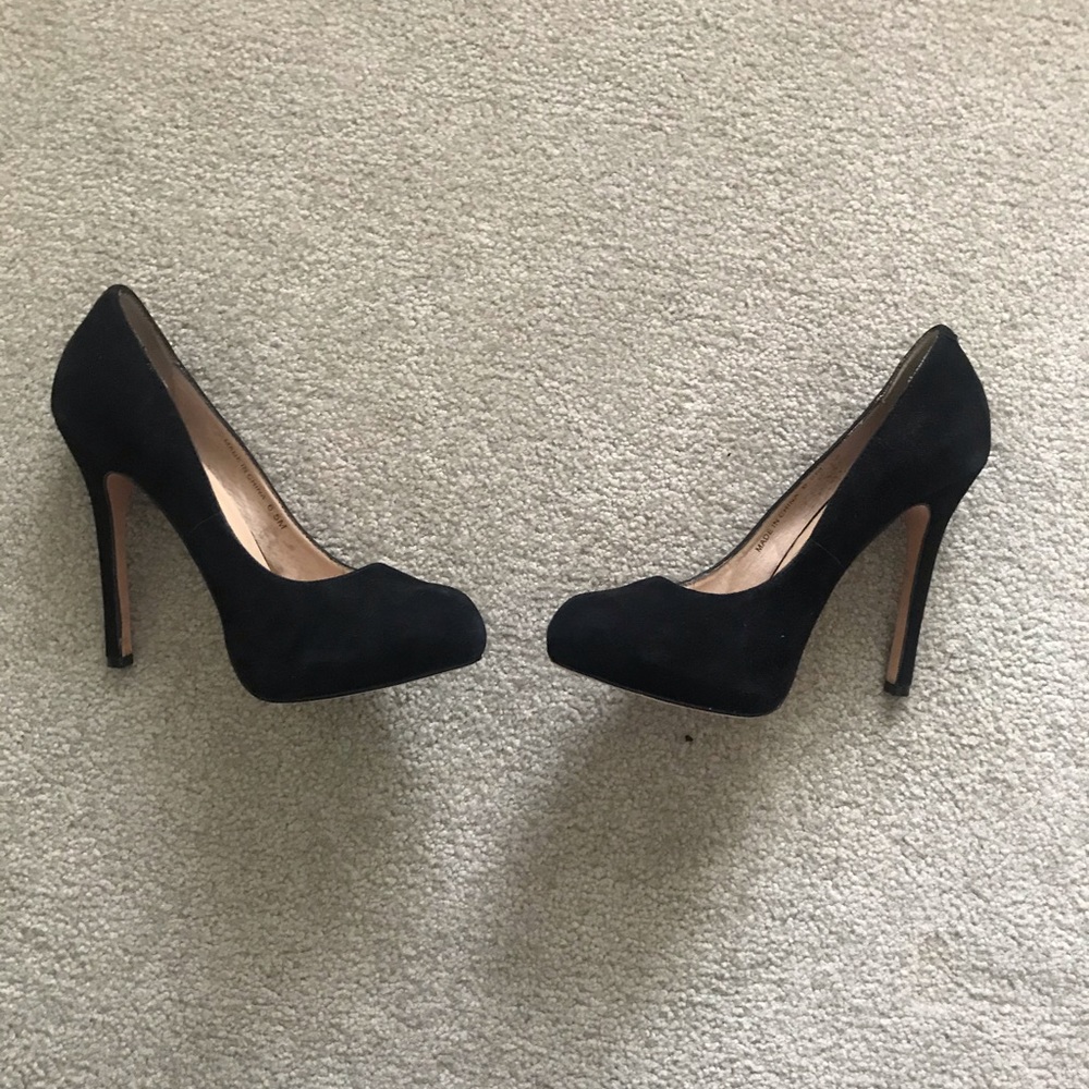 NWOT Dolce Vita black suede pumps